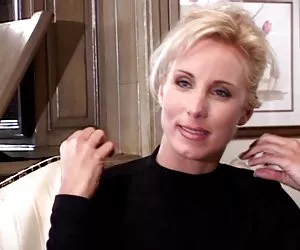 MILF por no putas gets anal