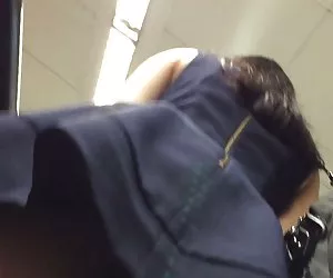 Oficina lady upskirt