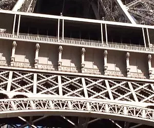 Eiffel videos d putas gratis torre arriesgado trío sexo en público. ¡impresionante!