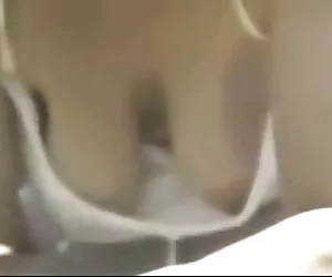Ver videos gratis porno madura downblouse en jardín