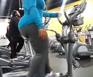 Botas chicas ricas de super tamaño de gimnasio 1