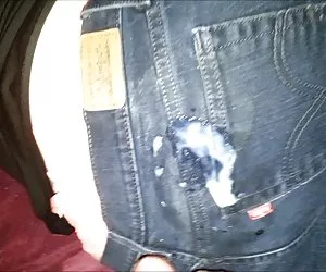 Esposa porno gratis co me jerks OFF... cum todo sobre su levis