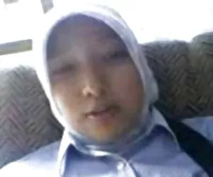 Sofiana es recomendable el sexo anal chica Indonesia