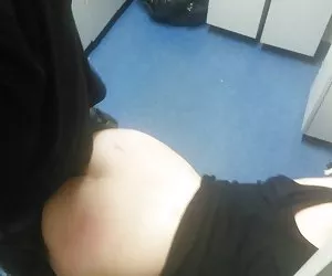 Follada video pono xx a esta chica en el vestidor