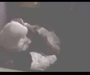 Indonesia-ngintip xxx de porno sma jilbab en el café