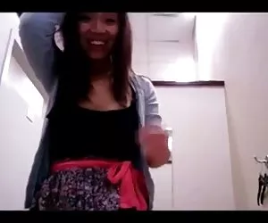 Travieso video porno video hmong en el vestuario