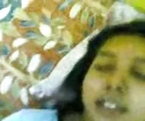 Chupar y follar con audio en casa joven pareja asiática