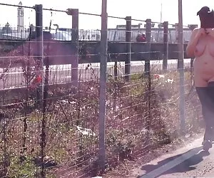 Castigo: 3x porno caminar desnudo en la calle