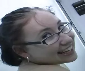 Kimmy xxx 18 lee: buscando polla