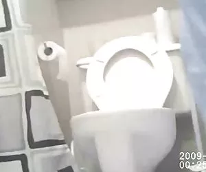 Buscar películas porno gratis mi primera cámara oculta baño atrapado