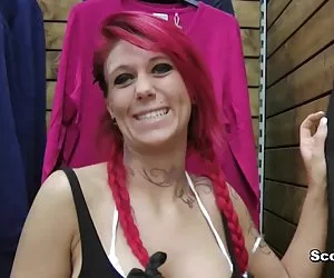 Fuck minas ardientes hardcore público teen amateur alemana en vestuario