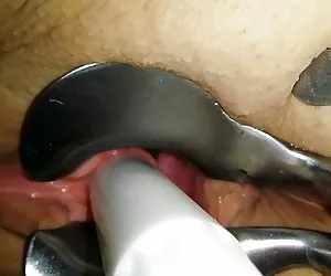 Peehole putas i zorras play 2