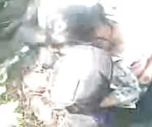 Viejas guarras follando ninguna cascada de usha juego kt