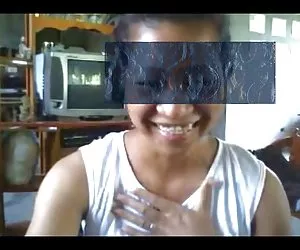 Frotar putitas jovenes coño asiático en Skype con micasa
