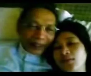 Videos de chicas mina de indonesia