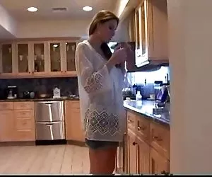 Videos gratis anal mamá en la cocina (fumar fetiche roleplay, softcore)