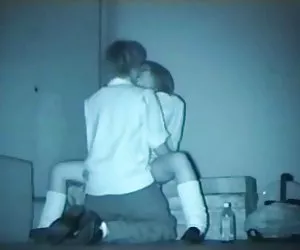 Visión xxx pormo nocturna japonesa más parejas que en un banco