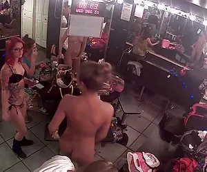 Deos porno gratis follada stripper haciendo cosas