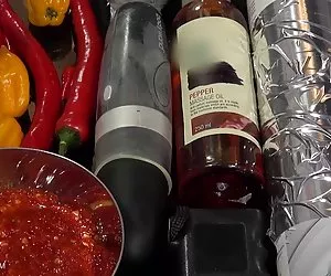 Viudas cachondas pepperoni - queensnake.com - qsbdsm.com