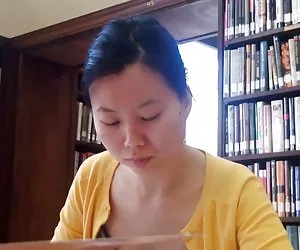 Piernas por el culo videos gratis y los pies de Cándido biblioteca asiática chica parte 1