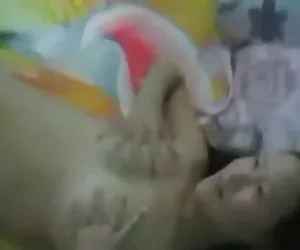 Vídeo de puta adolescentes y milf chino follan un hombre