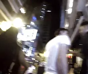 Macho blanco alfa hace hacia fuera con la chica China