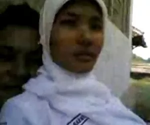 Indonesia-hiyab hijab edificio trasero de Eva