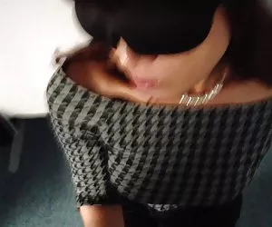 Japonesa milf con los ojos vendados le encanta mi pene europeo (0)