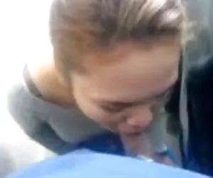 Buenos culos videos asiático mamada y boobjob