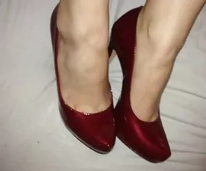 Ver xxx cumming en sus rojo tacones