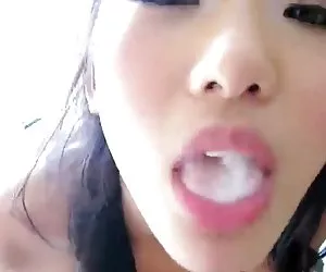 Nueva haciendo el amor por el culo chica petite de chino no viendo el juego por packmans