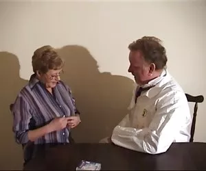 abuelas nenas calatas divirtiendo 11