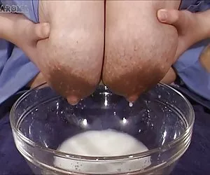 Asian paginas cachondas tetas lactantes