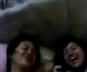 Indonesia par divertirse antes de hacer el amor