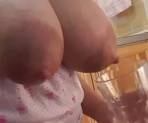 tetonas pornohub big areolas lactantes