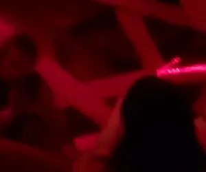 Asia xxx video porno fisting tailandés dentro de un bar de gogo