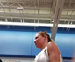 Mediados de 30s suave en línea, downblouse, piernas, pies
