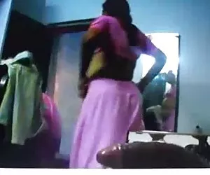 Sexo anal con una mujer india tía