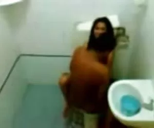 Peliculas de porno gratis malayo - sexo baño