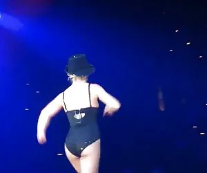 Britney video chicas xxx spears hacer somthin culo vivo