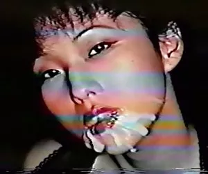 Mujer las zorras muy zorras japonesa traga 11