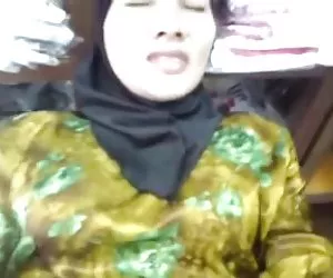 Malay baju kurung milf tapa dijo zul sesangat sabroso
