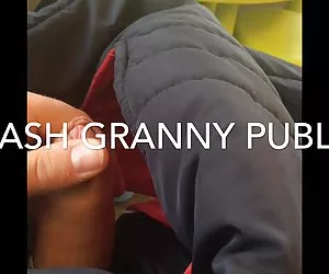 Público flash y cum en cámara lenta.