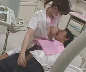 Super viejas xxx dentista japonés ayuda contra...
