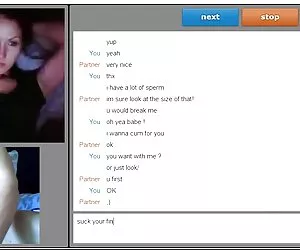 Señora videos d chicas Linda mostrando las tetas y aspirar profundamente su dedo