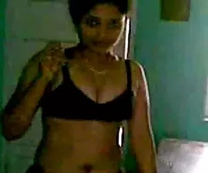 Videos x gratis profesor indio inteligente exponer su lindo cuerpo desnudo y bj