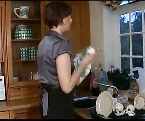 madura mujeres xxx gratis con culo grande y joven en cocina