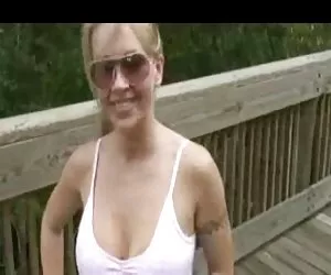 Las mas putas caliente rubia patinando