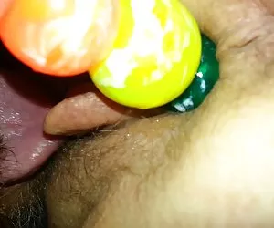 Porno de las putas kt comer su coño y dando le las bolas