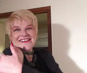 Sucia videos mujeres muy calientes madura madre con hambre coño viejo